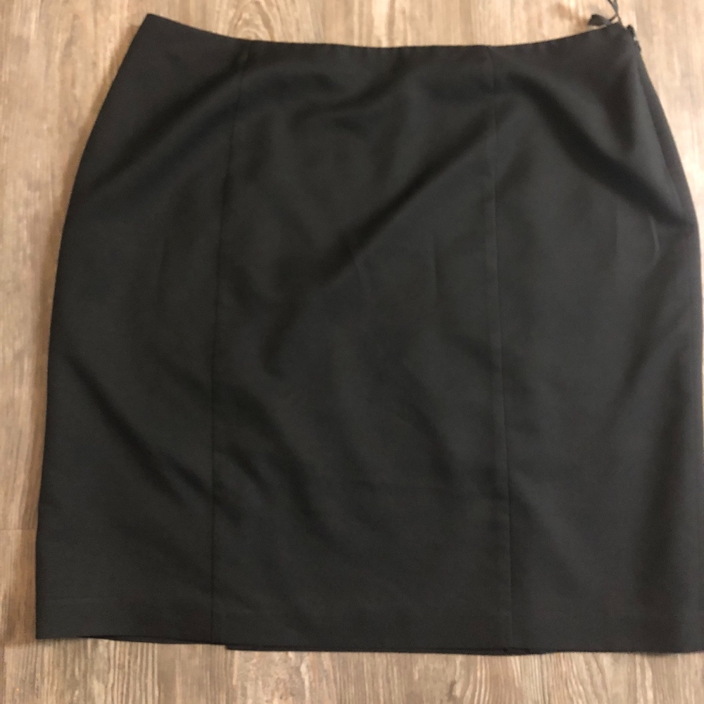 Professional Black Pencil Skirt with Zipper